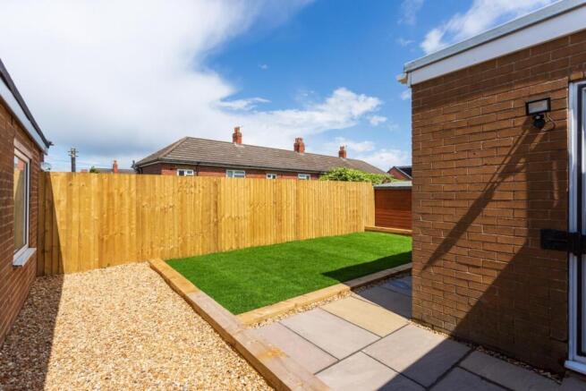 2 bed Detached Bungalow for sale Image 10