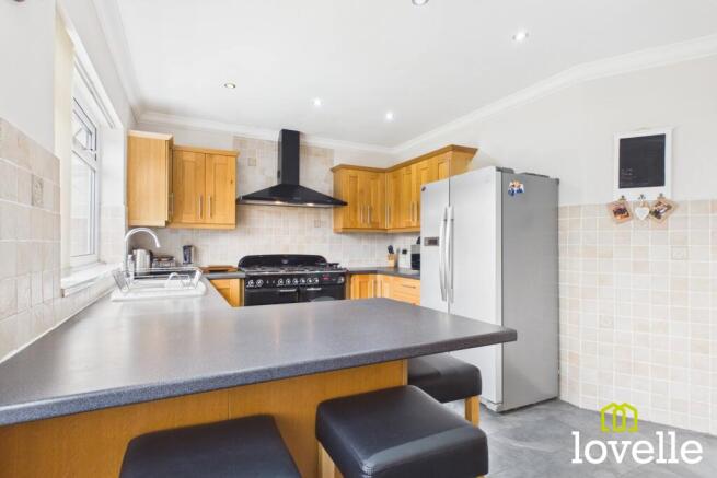 3 bed Terraced for sale Image 9