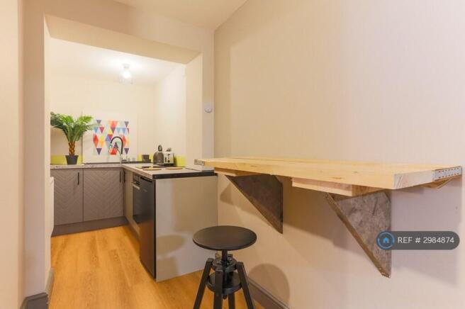 Studio to rent Image 3