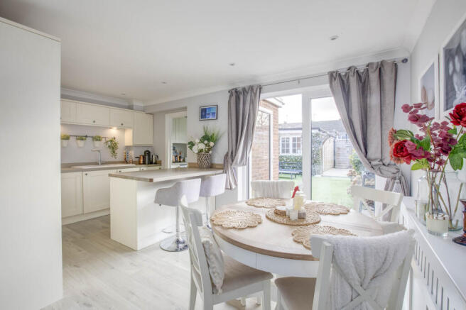 15 Spring Gardens, SL7 3HS (LOW RES)-7