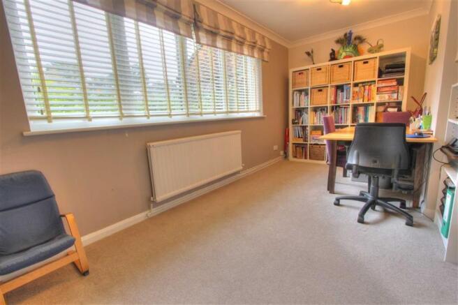 Dining Room: