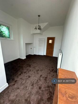 3 bed Semi-Detached to rent Image 10