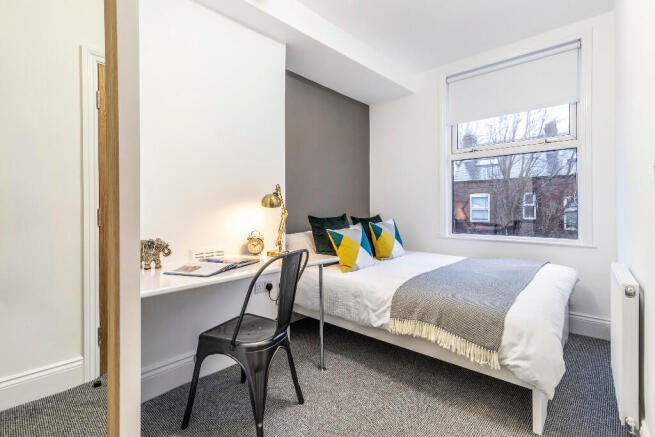 5 bed Terraced to rent Image 8