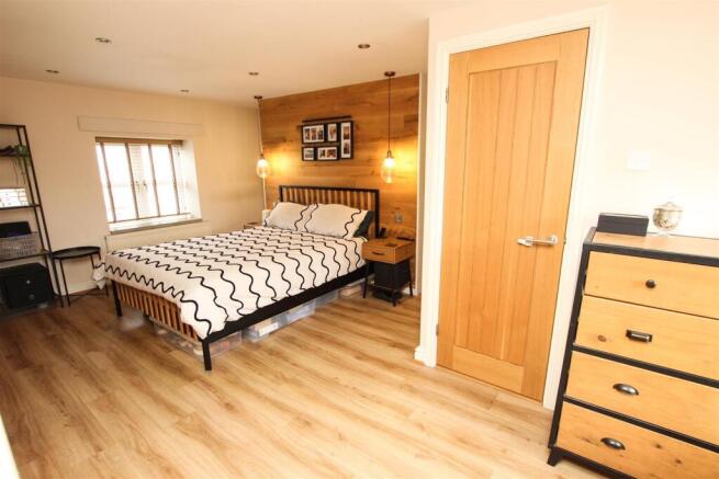 PRINCIPLE BEDROOM