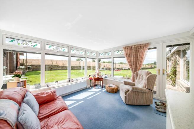 GARDEN ROOM