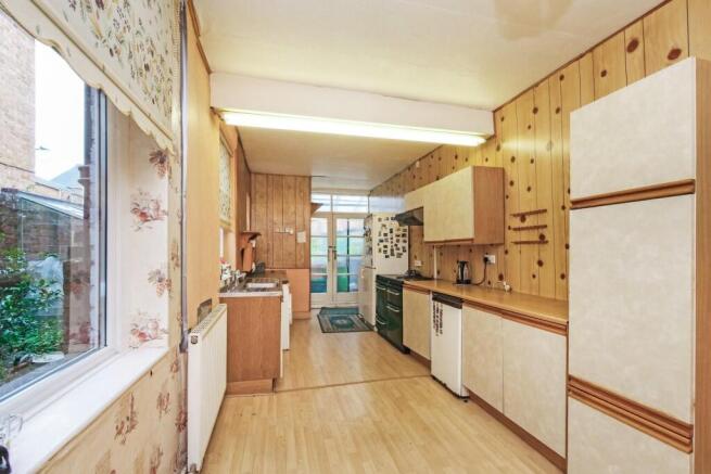 3 bed Terraced for sale Image 8