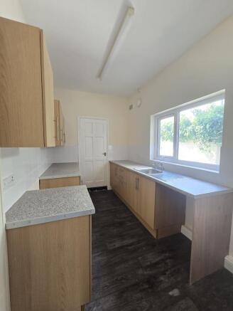 2 bed Terraced for sale Image 5