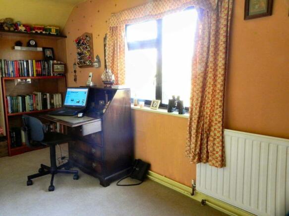 Photo 8
