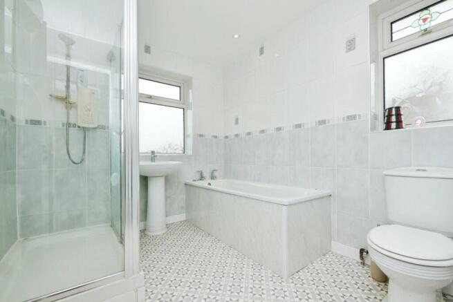 3 bed Detached for sale Image 7