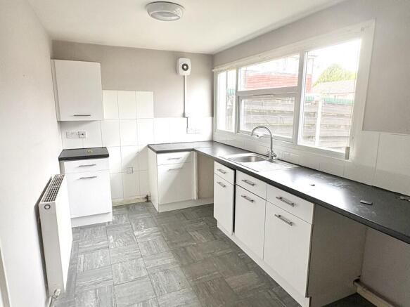 102 Cranwell Road, Nottingham NG8 6NT photo 4