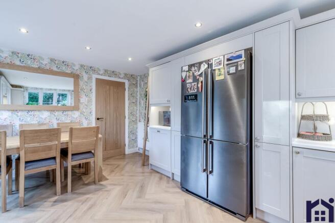 Dining kitchen