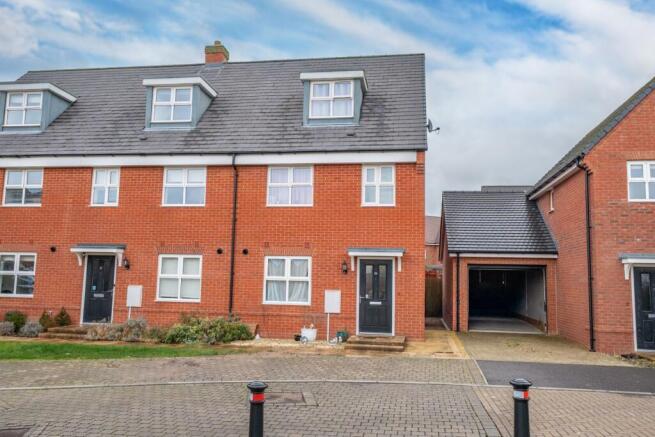 3-bed house on Blackthorn Road, Andover, SP11, £360,000