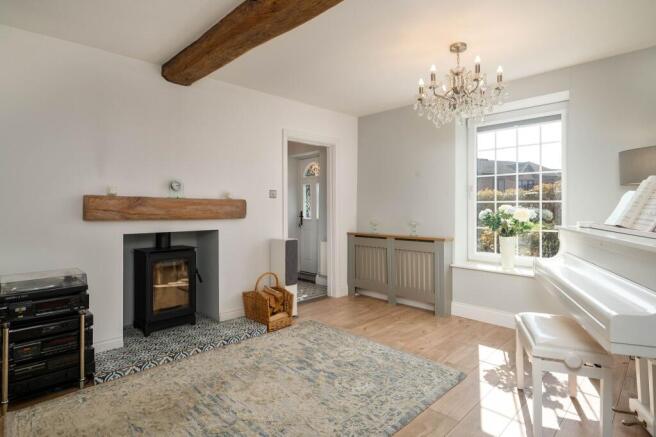 4 bed Detached for sale Image 5