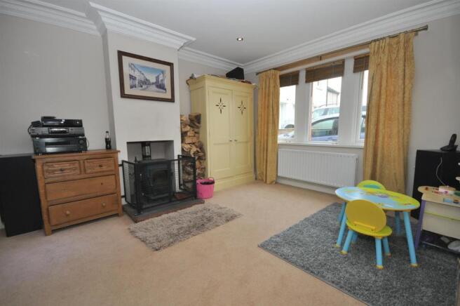 Lounge Dining Room