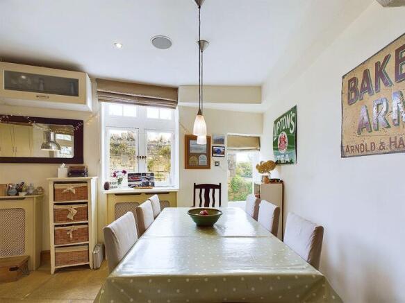 Kitchen diner