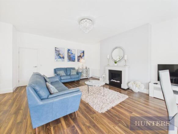 2 bed Apartment for sale Image 7