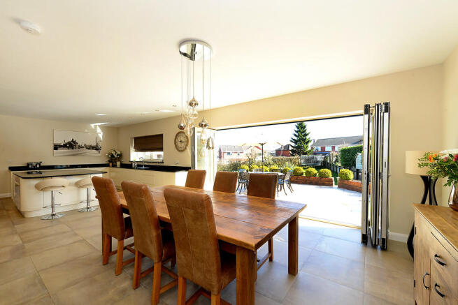 Kitchen/Dining Ro...