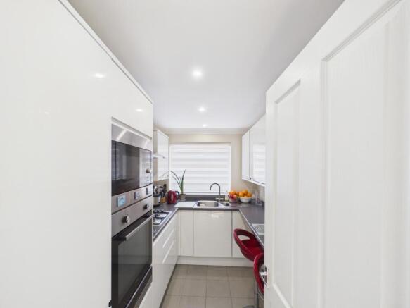 2 bed Semi-Detached Bungalow for sale Image 10