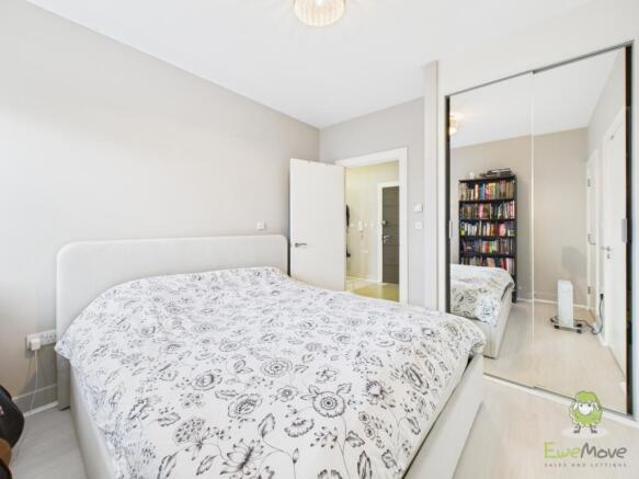 2 bed Apartment for sale Image 4