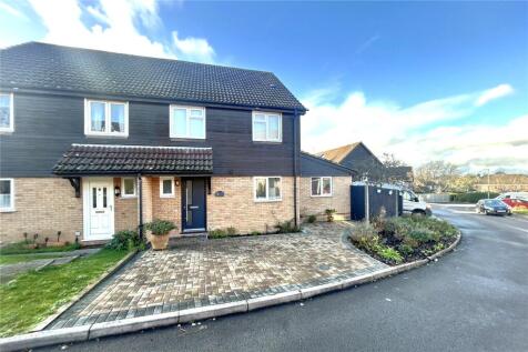 Gloucester Drive, Basingstoke, Hampshire, RG22