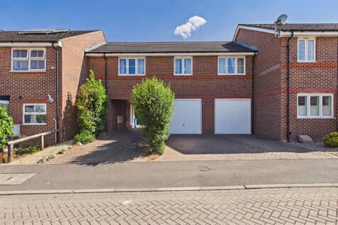 Woodvale Road, Farnborough, Hampshire, GU14