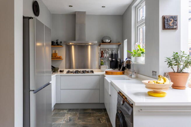 3 bed Terraced for sale Image 5