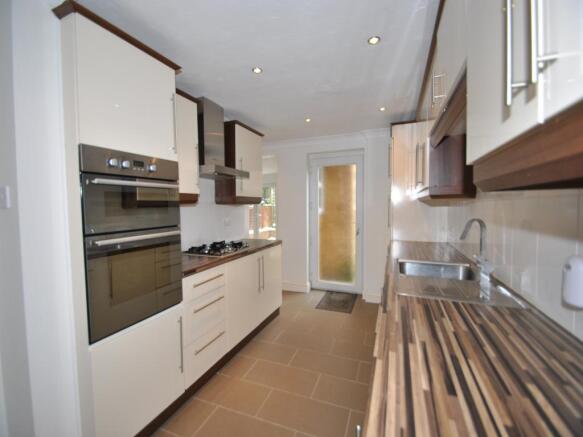 KITCHEN/BREAKFAST ROOM
