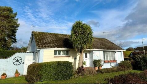 Bushmead Drive, RINGWOOD, Hampshire, BH24