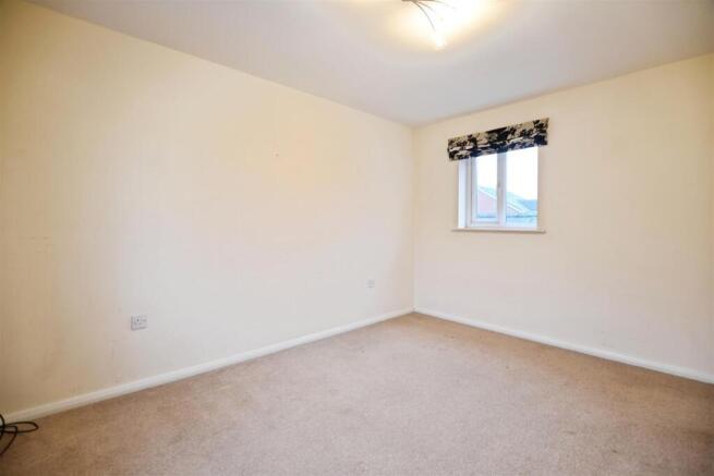 4 bed Detached for sale Image 4