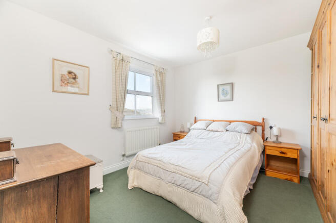 4 bed Detached for sale Image 12