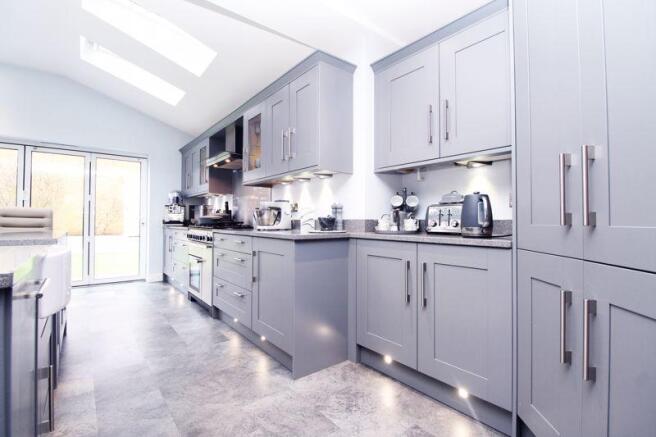 Kitchen/Diner/...