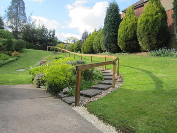 Photo 6