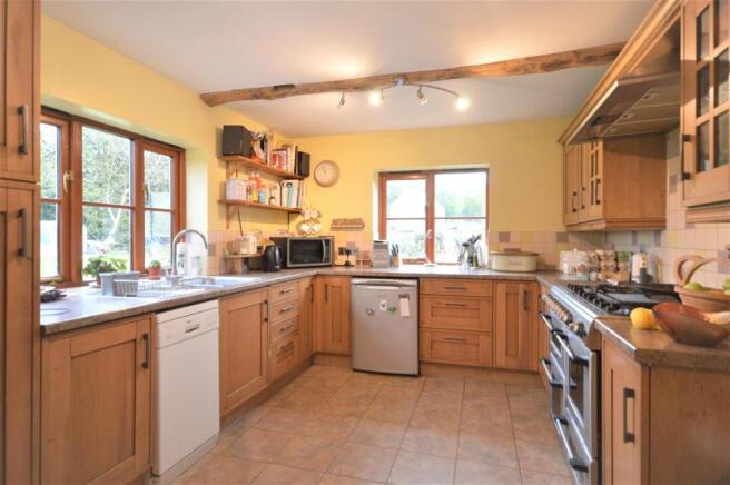 KITCHEN 2