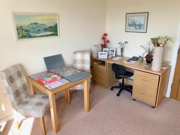 2 bed Apartment for sale Image 10