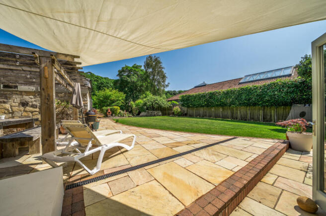 1309166-3-68505d8...