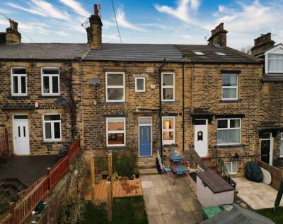 Gladstone Street, Farsley, Pudsey, West Yorkshire, LS28