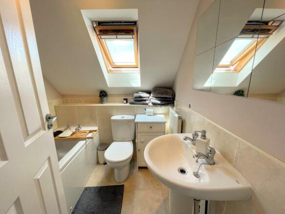 BATHROOM/W.C.