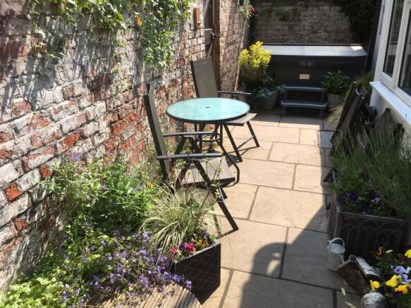 2 bed Terraced for sale Image 5