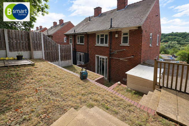3 bed Semi-Detached to rent Image 12