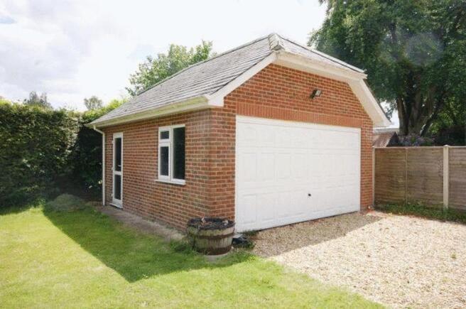 Detached Garage