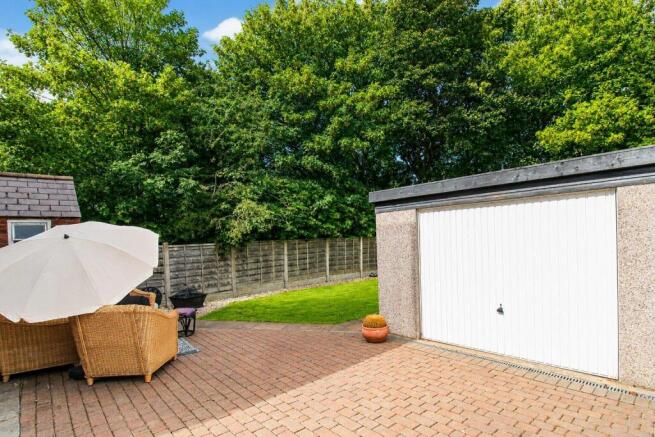 3 bed Semi-Detached for sale Image 11