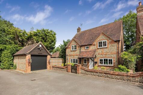 Chiltern Lane, Hazlemere, HP15