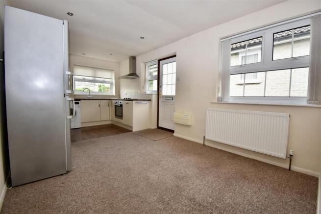 2 bed Detached Bungalow for sale Image 5