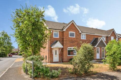 Redwood Grove, Havant, Hampshire, PO9