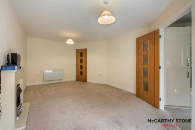 1 bed Apartment for sale Image 5