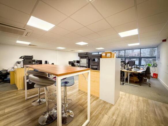 6-7 Crosshouse Centre Office - 3.jpg