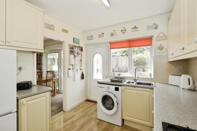 3 bed Semi-Detached for sale Image 5