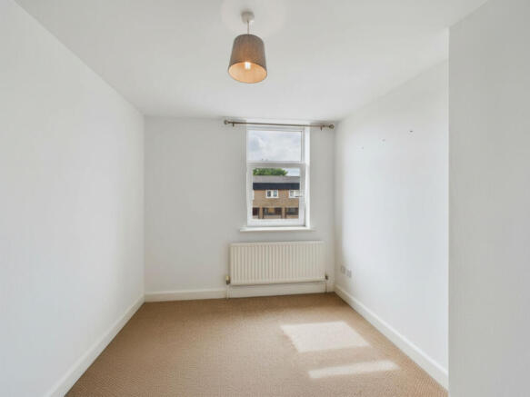 2 bed Flat to rent Image 6