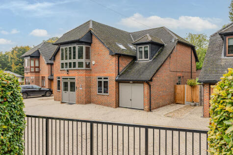 Canonsfield Road, Welwyn, Hertfordshire, AL6