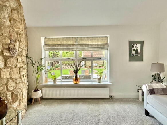 4 bed Link Detached House for sale Image 11